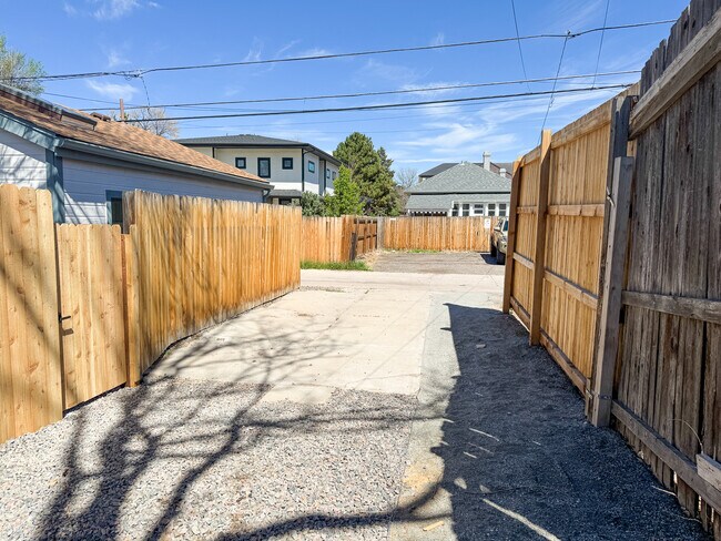 Building Photo - 2070 1/2 S Gilpin St