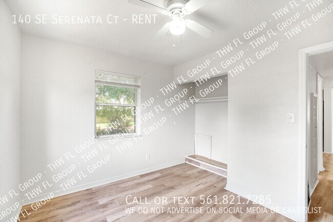 Building Photo - 140 SE Serenata Ct