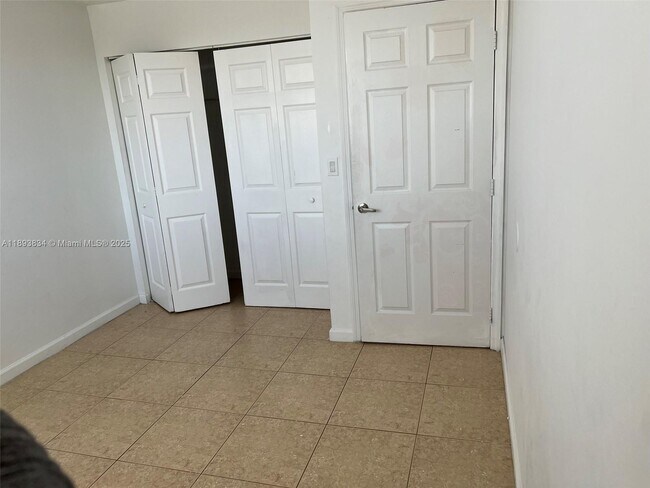 Building Photo - 1900 N Congress Ave