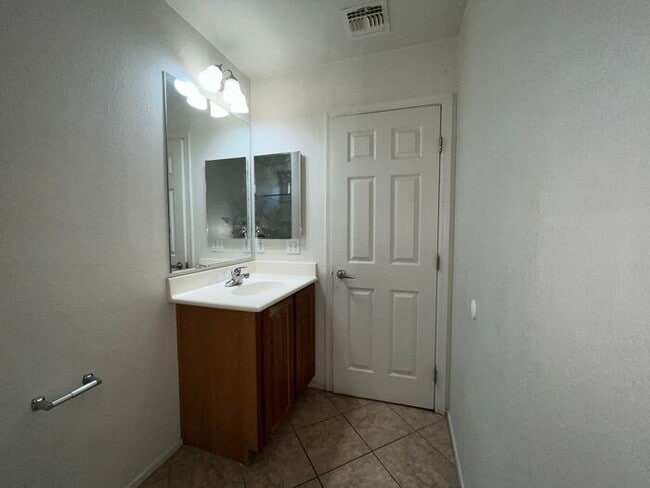 Building Photo - READY TO VIEW NOW! Recently Painted Interi...