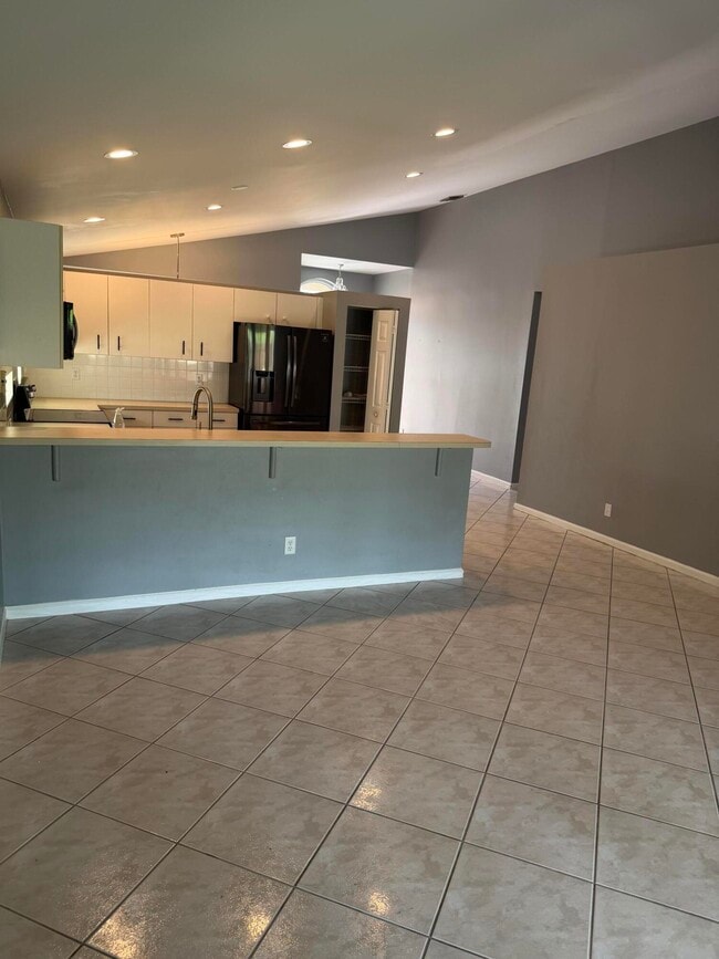Building Photo - 8202 White Rock Cir
