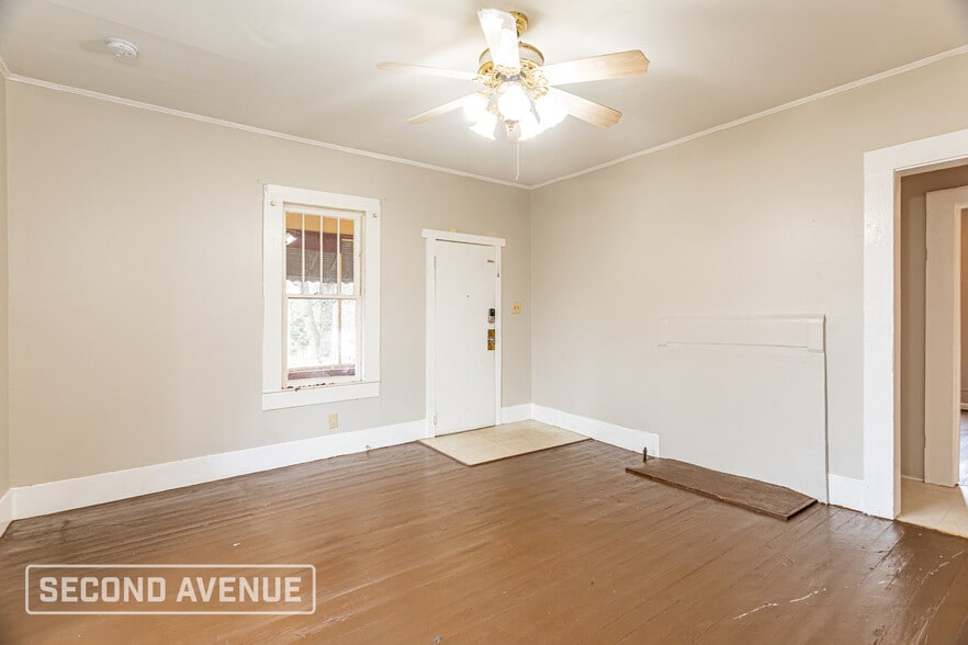 Building Photo - 3401 Hickory Ave SW