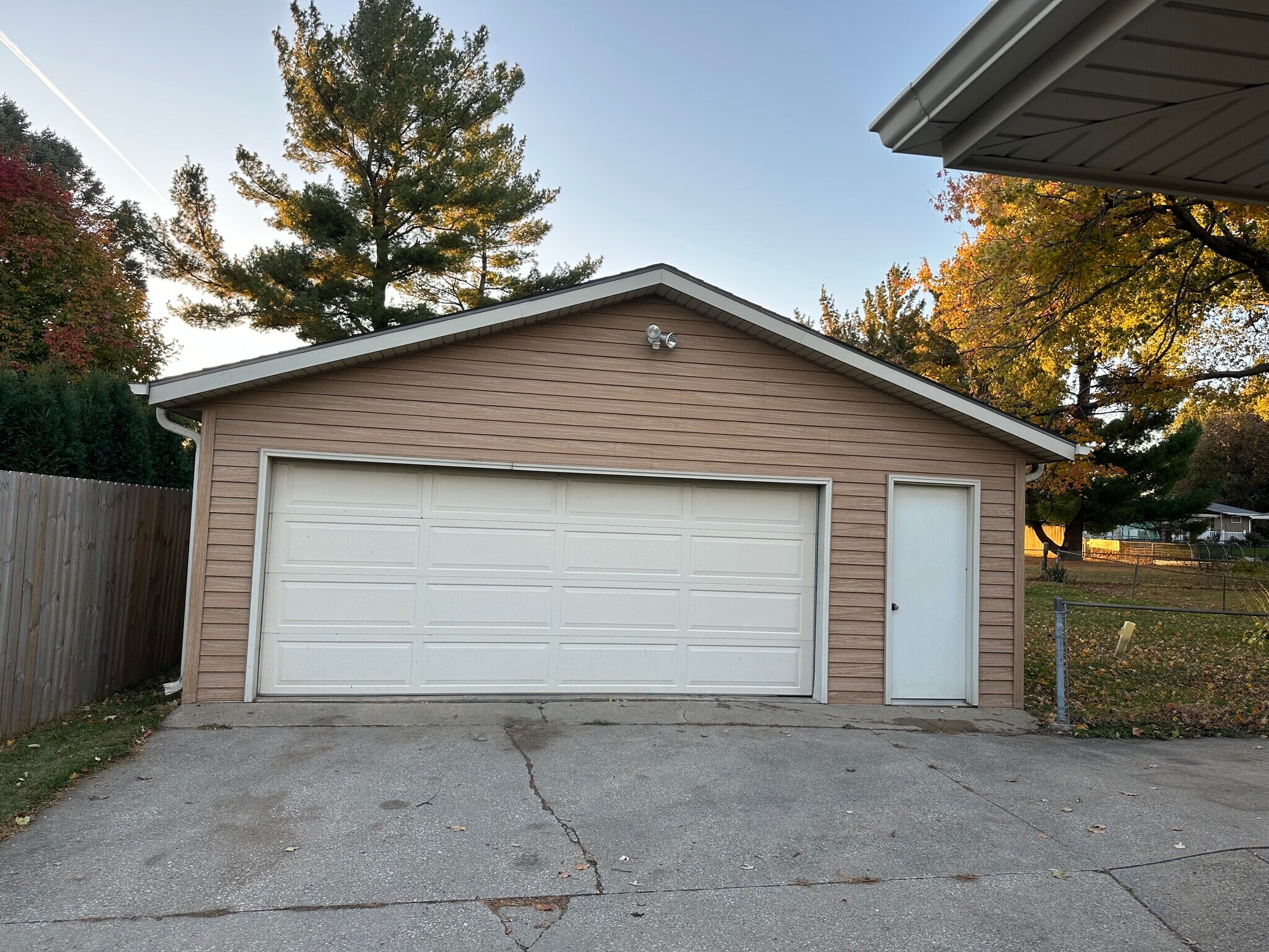 Building Photo - 3816 82nd St