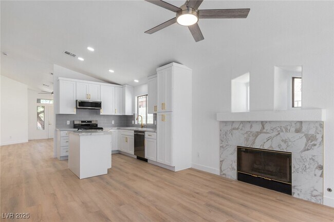 Building Photo - 10482 Clarion River Dr