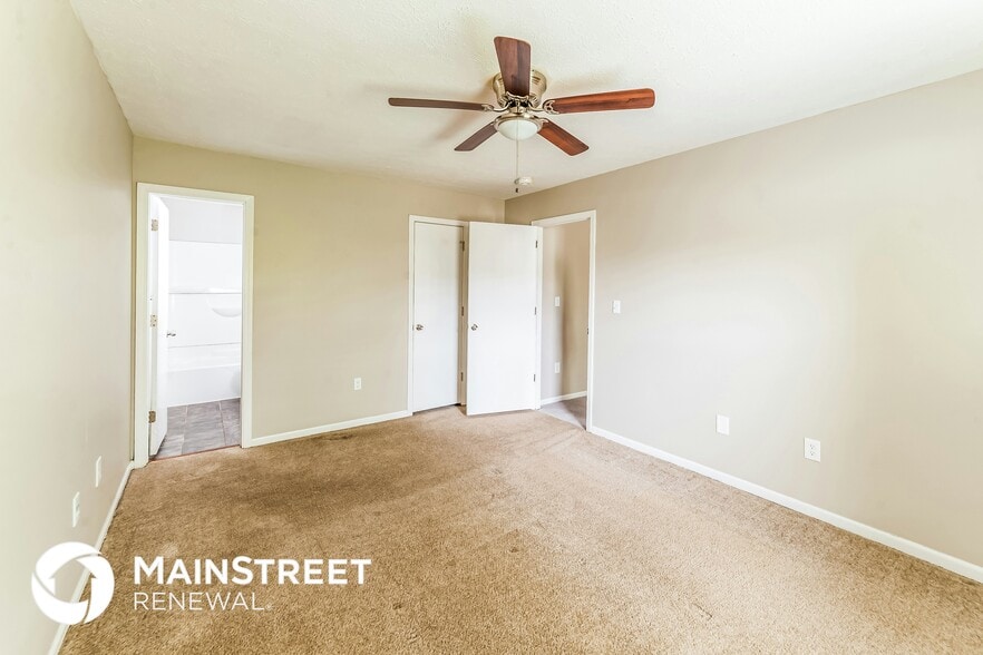 Building Photo - 9625 Combs Ln