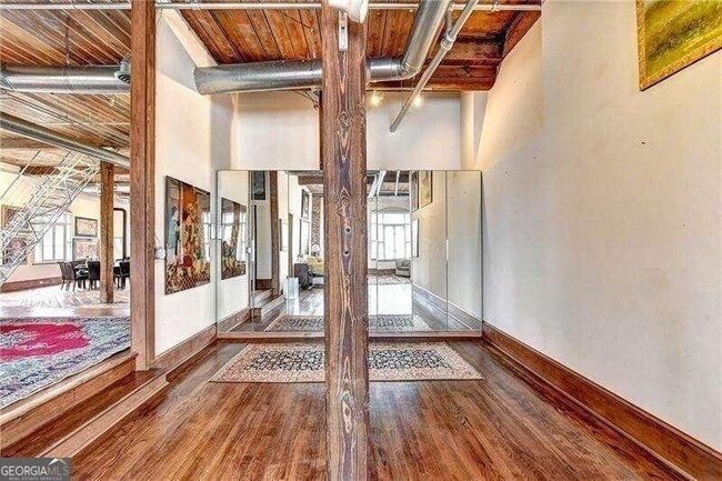 Building Photo - 161 Mangum St SW