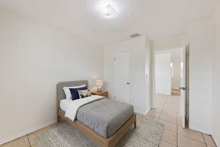 Building Photo - 212 Ridge Crest Loop