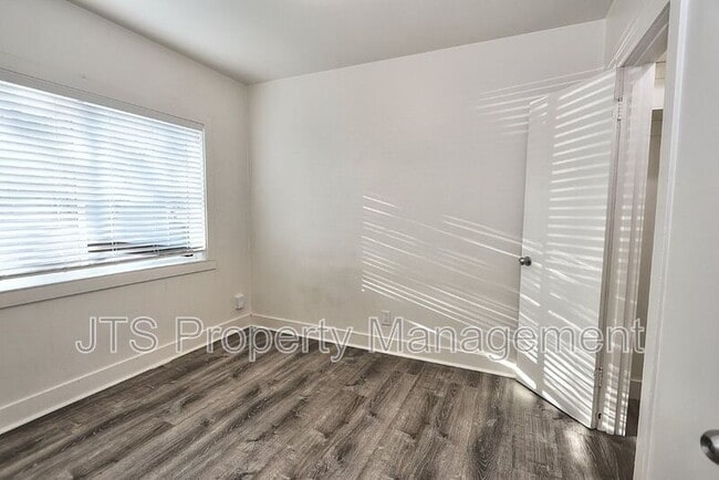 Building Photo - 4702 65th St