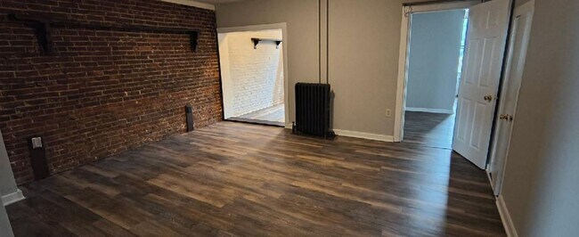 Building Photo - 228 W 3rd St