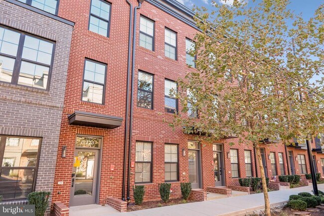 Building Photo - 11225 Beaker St