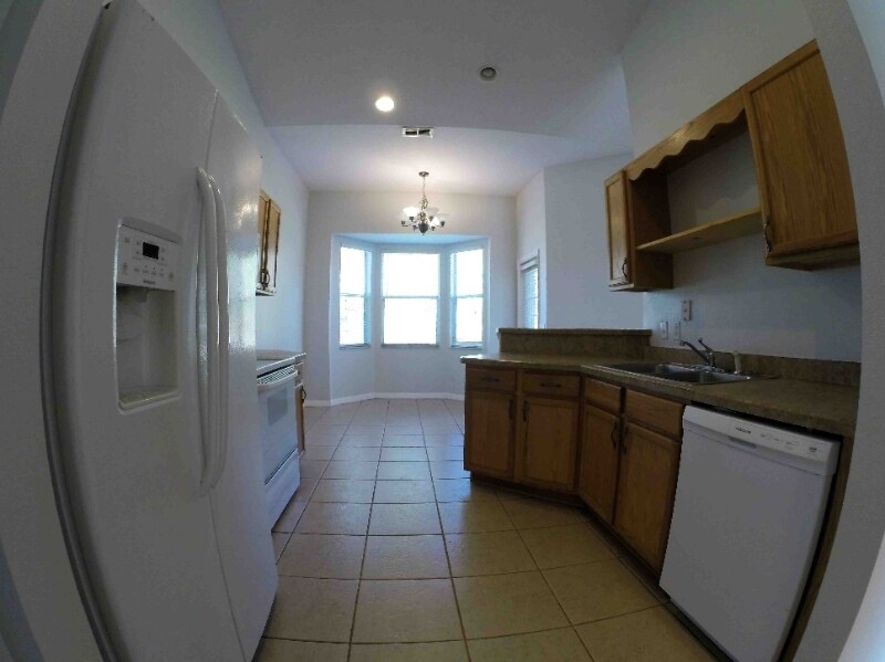 Building Photo - 4459 SW 99th St