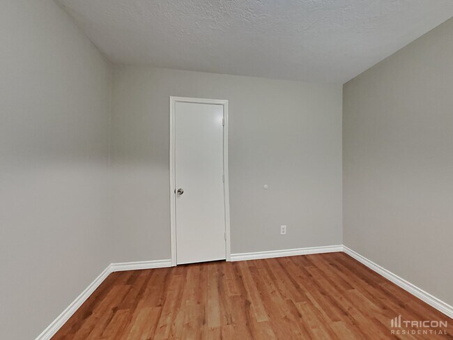 Building Photo - 9746 Phil Halstead Dr