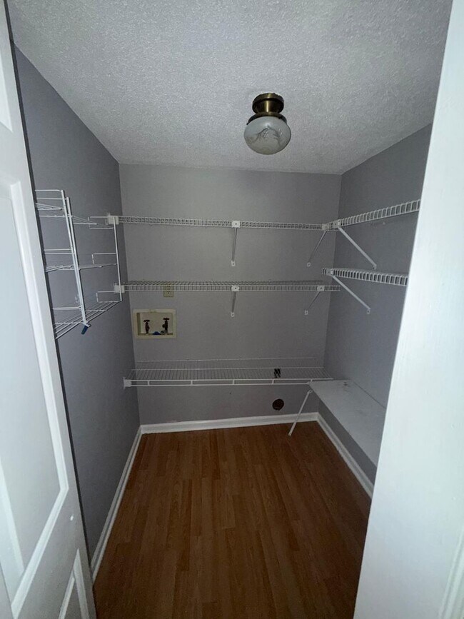 Building Photo - 4704 Lawndale Dr