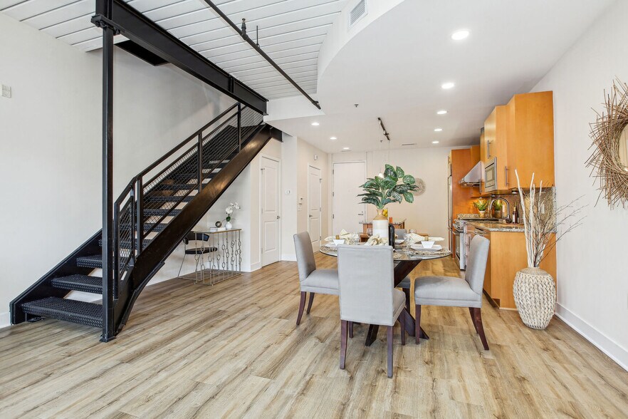 Building Photo - 2125 14th St NW