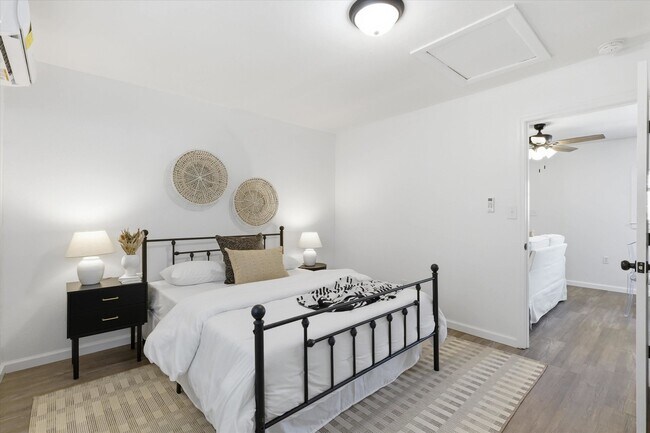 Building Photo - 1322 California St