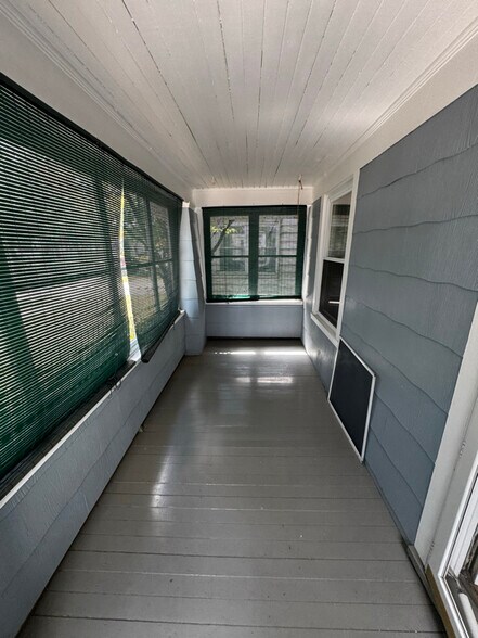 Building Photo - 582 Colima Dr