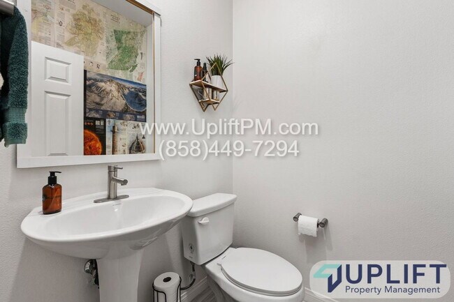 Building Photo - 1362 Palo Verde Way