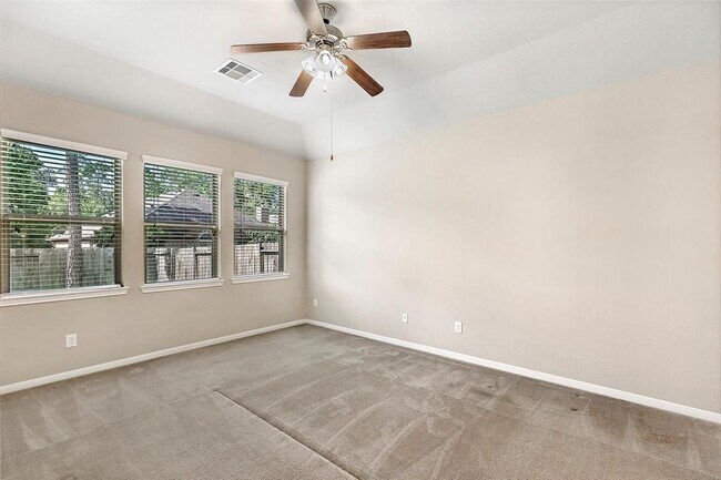 Building Photo - 2471 Garden Falls Dr