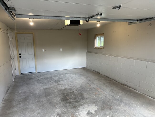 Building Photo - 209 N 22nd St