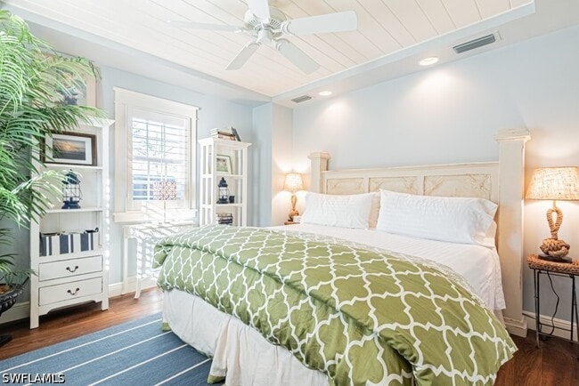 Building Photo - 287 11th Ave S