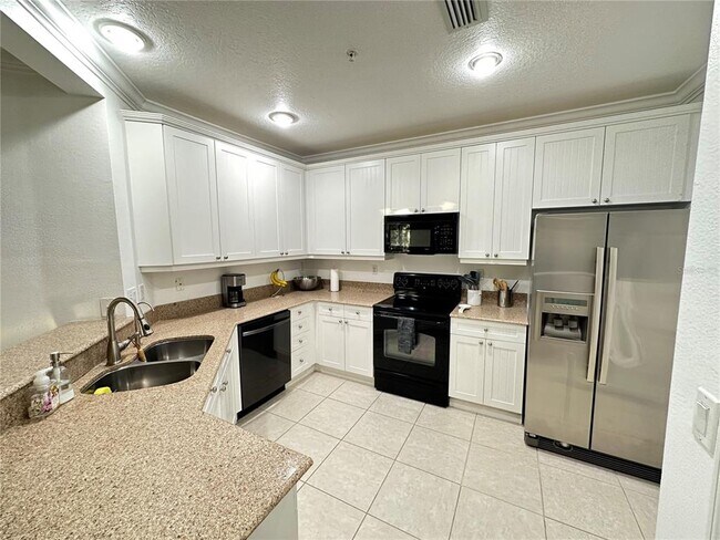 Building Photo - 11564 Mizzon Dr