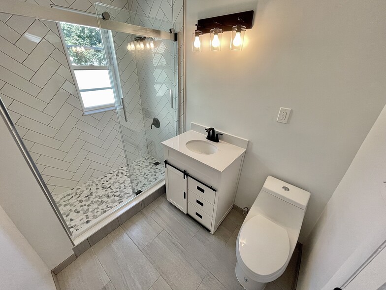 Building Photo - 58 Bickford Ave