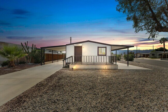 Building Photo - 32520 Westchester Dr