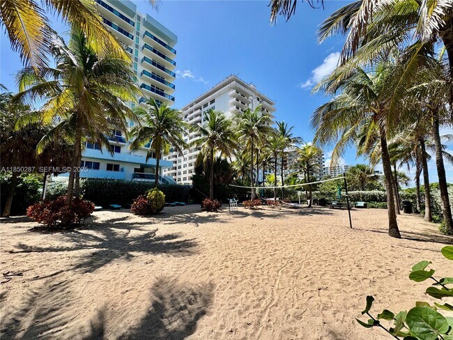 Building Photo - 9201 Collins Ave