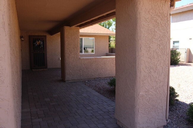 Building Photo - 3 bedroom home in Sun Lakes Community