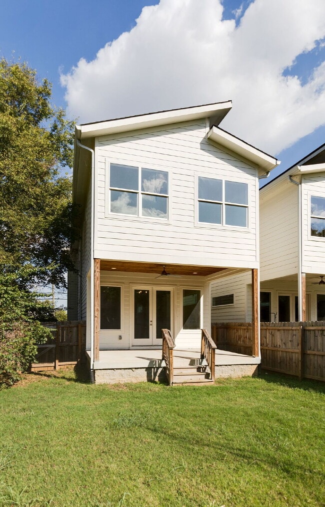 Building Photo - "Charming 4-Bedroom Nashville Oasis with E...