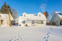 Building Photo - 1622 Lynn Ave