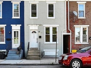 Building Photo - Newly Renovated 4 Bedroom Home in York City School District!
