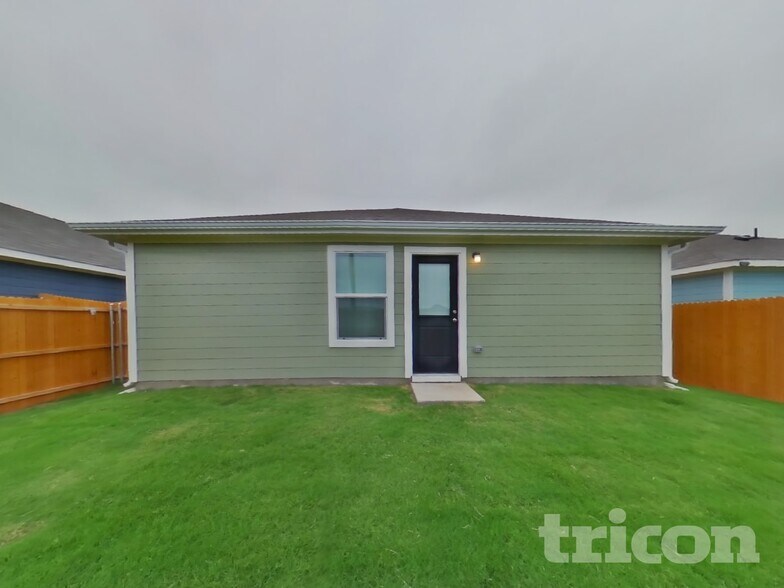 Building Photo - 6529 Middlebury Dr