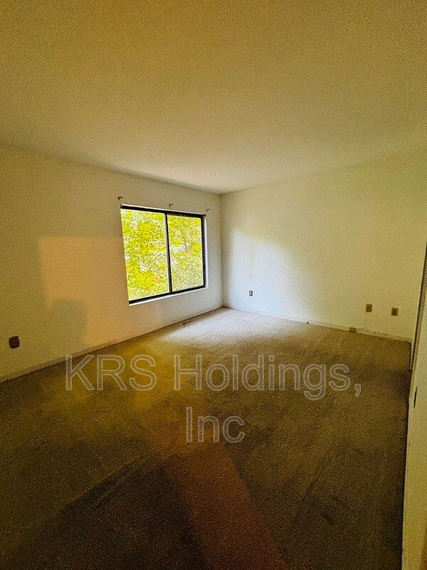Building Photo - 9629 Groundhog Dr
