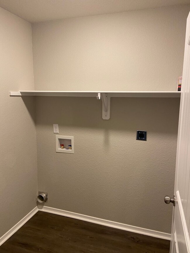 Building Photo - *Pre-leasing* Four Bedroom | Two Bathroom ...