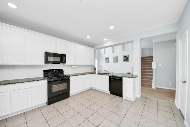 Building Photo - 208 Salange Ln
