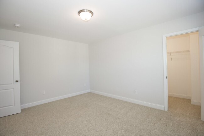Building Photo - Charming 4 Bedroom Rental Home with Spacious Layout in Carthage, NC!