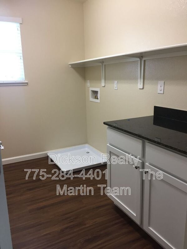 Building Photo - 2950 Cityview Terrace