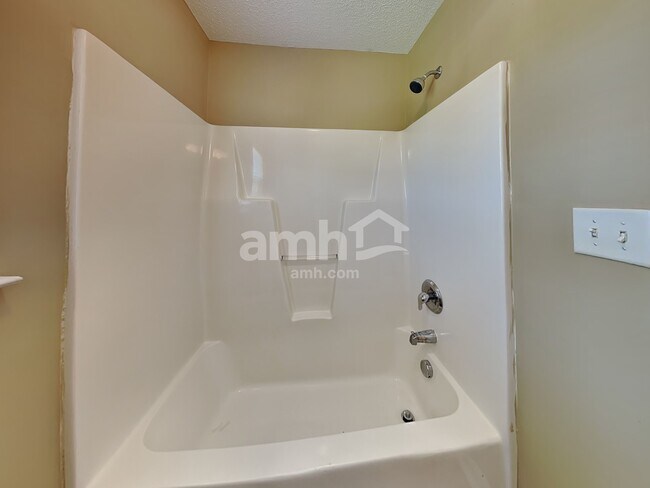 Building Photo - 630 Prickly Pear Dr