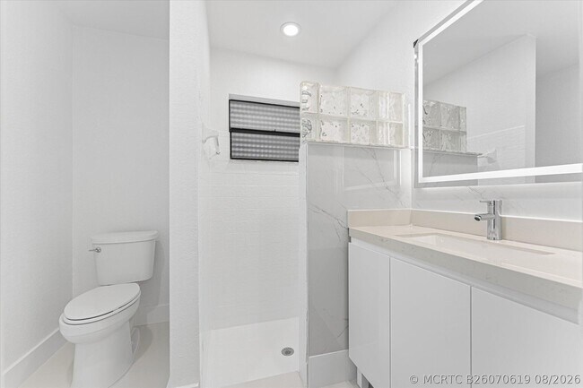 Building Photo - 11580 NW 20th Dr