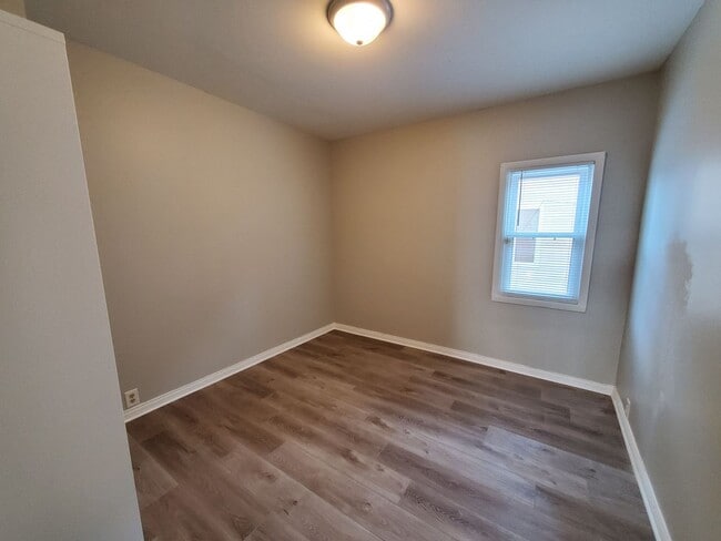 Building Photo - 5BR Home in Belknap Lookout, Walk to Downtown and Medical Mile