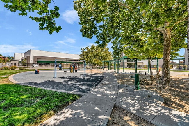Building Photo - 3620 Finnian Way
