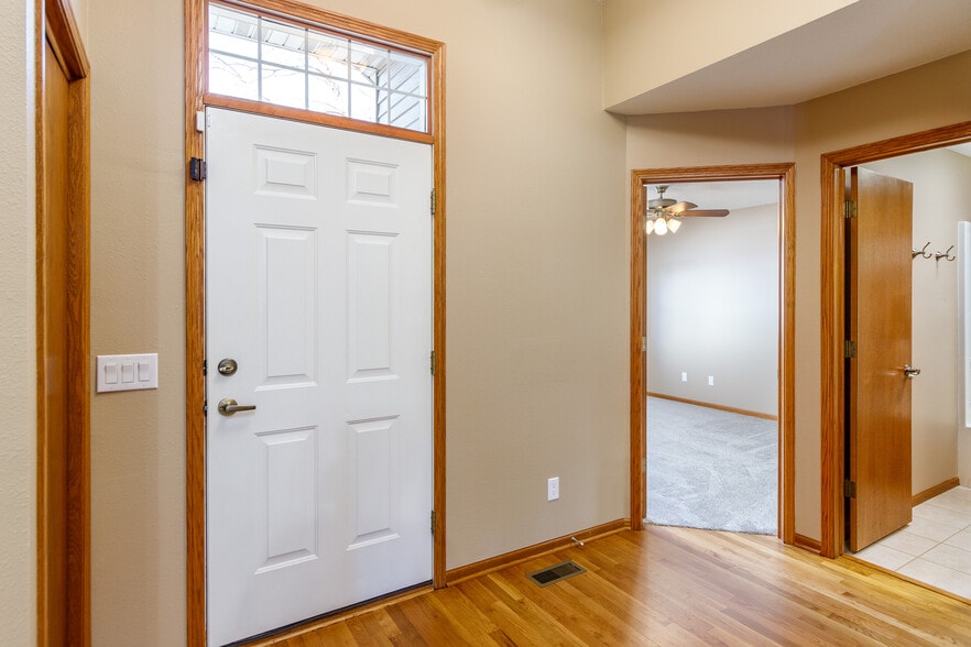 Entry - 2200 Pinehurst Dr