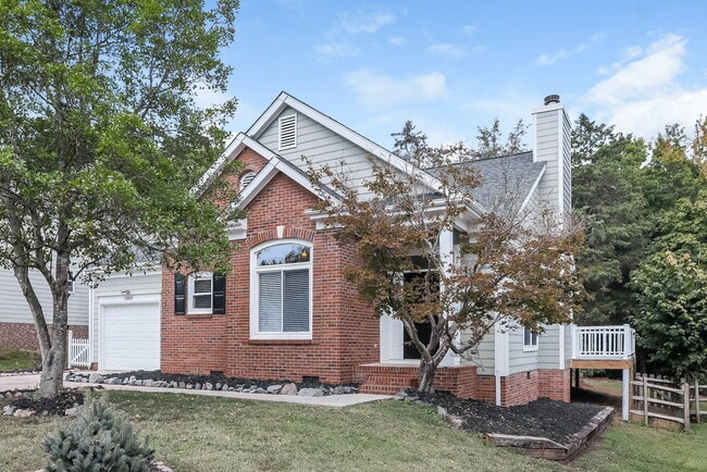 Building Photo - 13839 Poppleton Ct