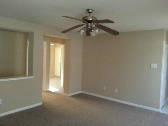 Building Photo - 22851 Twisting Pine Dr