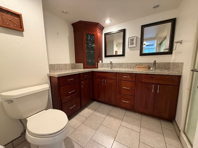 Building Photo - Makaha Valley Towers Fully Furnished. 1 Be...