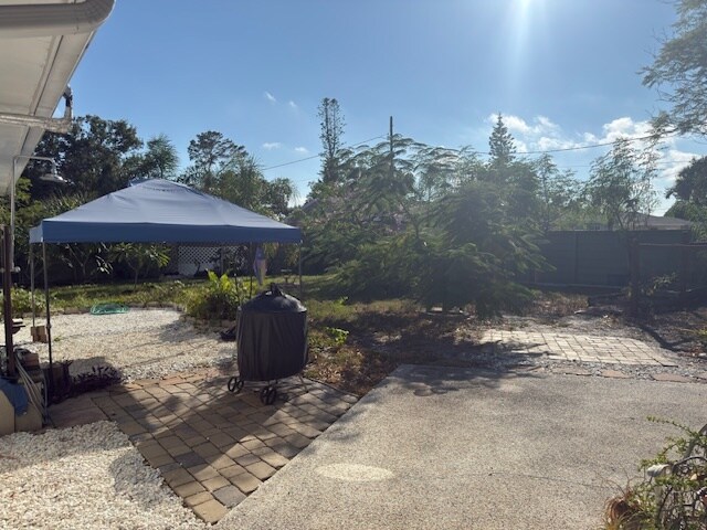 Building Photo - 4921 Hyacinth Way S