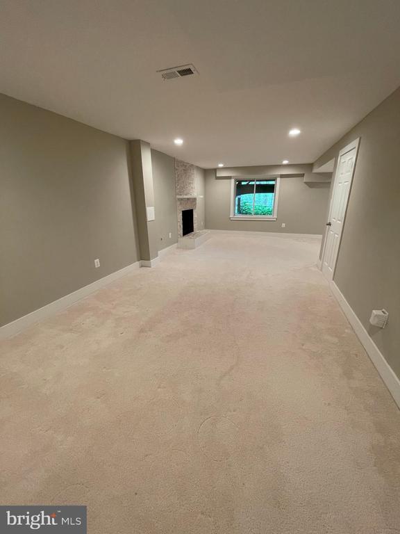 Building Photo - 3428 Reedy Dr