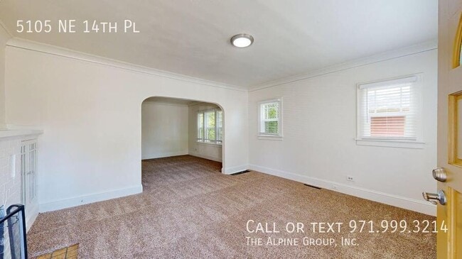 Building Photo - 5105 NE 14th Pl