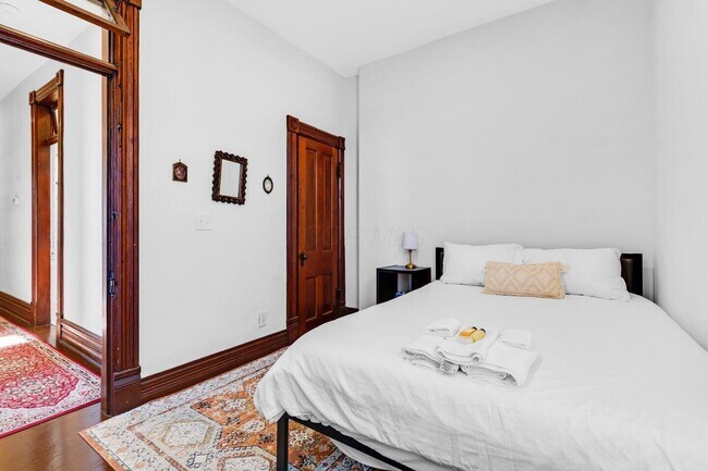 Building Photo - 1187 S High St